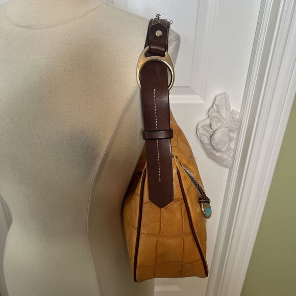 Dooney & Bourke Nile Shoulder Hobo Bag Vintage Yellow Croc Embossed Leather - Picture 3 of 16